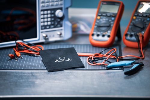 電子產(chǎn)品世界 連接、創(chuàng)新與未來(lái)